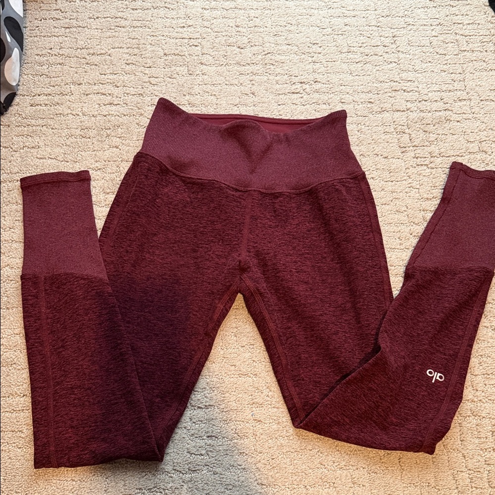 ALO Yoga Women’s Maroon Leggings